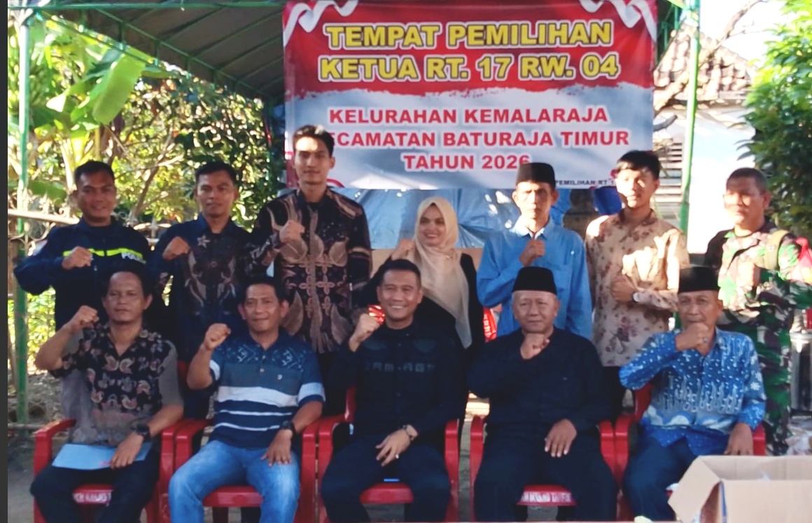 Bhabinkamtibmas Polsek Baturaja Timur Kawal Pemilihan Ketua RT di Kemalaraja, Ruslan Unggul dengan 61 Suara